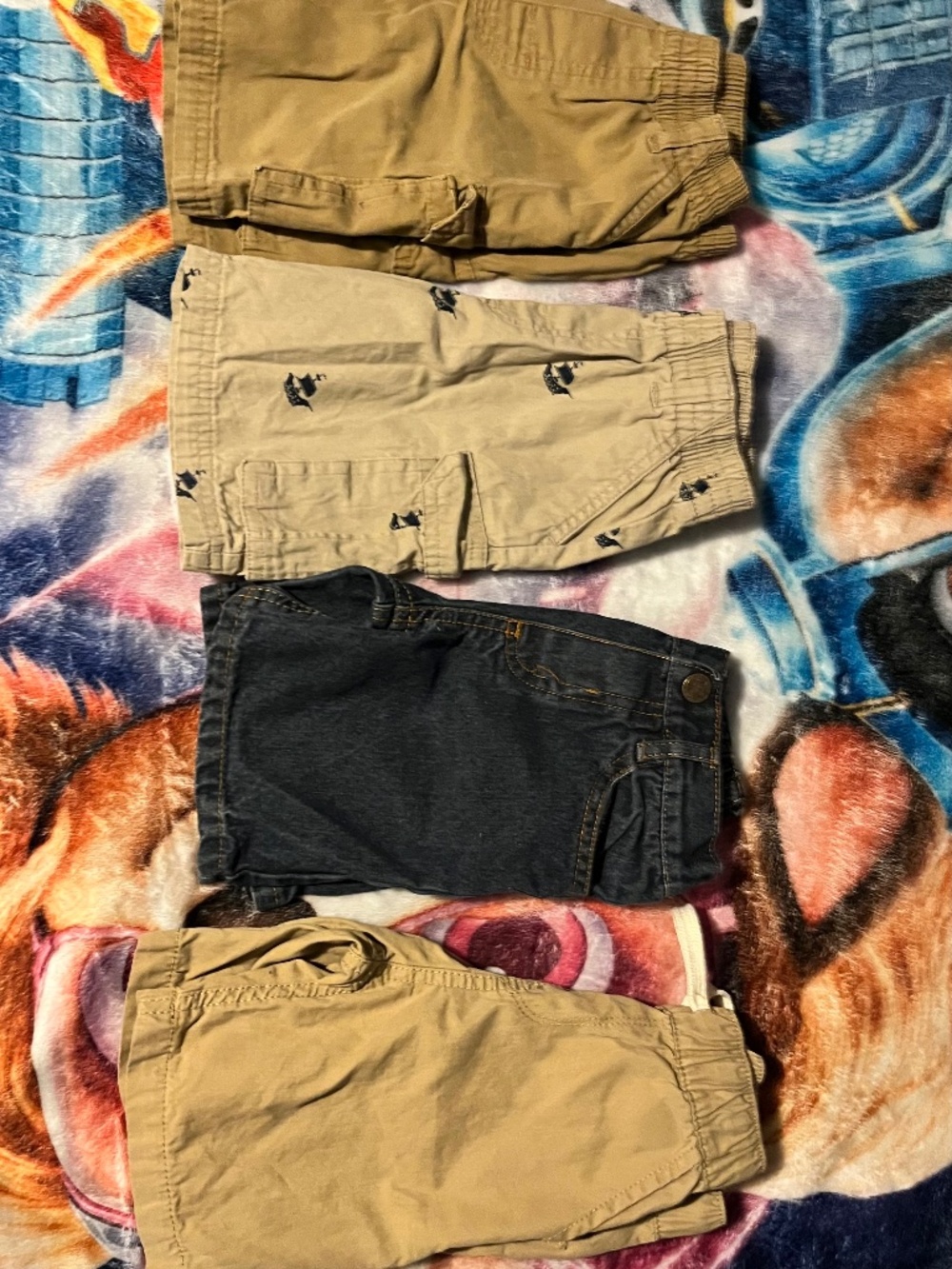 Toddlers Shorts 3t and 2t